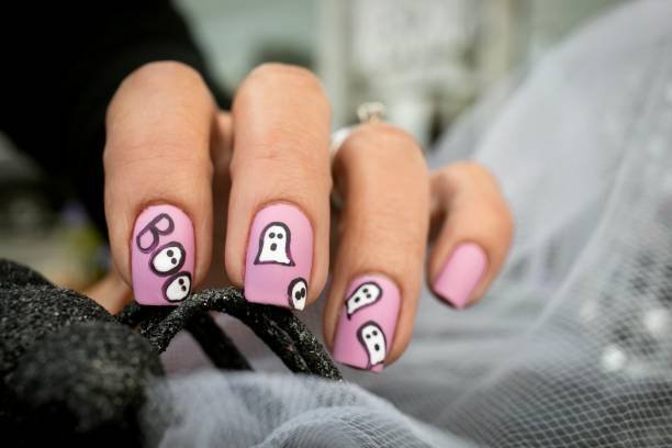 Fall Halloween nails for everyday wear parties work and date night